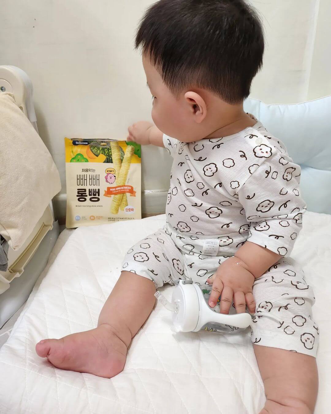 tập ăn dặm cho bé 6 tháng